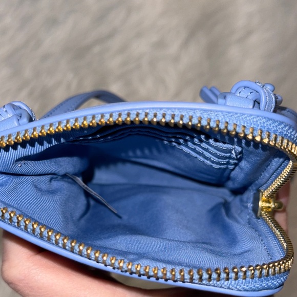 💙🩵Tory Burch Blue Phone Bag🩵💙 - Picture 7 of 17